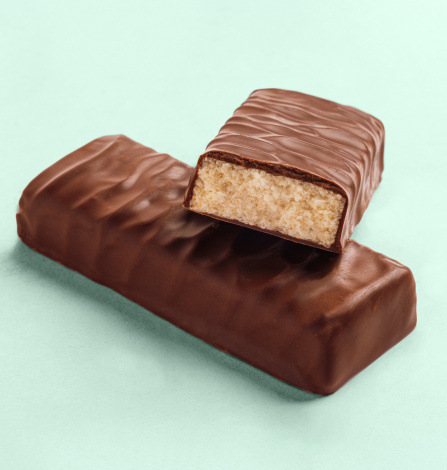 Протеиновый батончик "PROTEIN BAR" с кокосом в молочном шоколаде без добавления сахара 50г